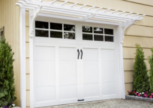 Portes de garage avec pergola