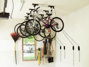 Les vélos au plafond ?