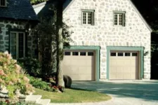 Ce que vous devez absolument savoir avant d’acheter une porte de garage