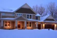 Voici 3 raisons pour lesquelles votre porte de garage pourrait ne pas bien fonctionner en hiver