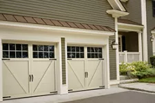 5 points importants à savoir à propos des portes de garage de style champêtre