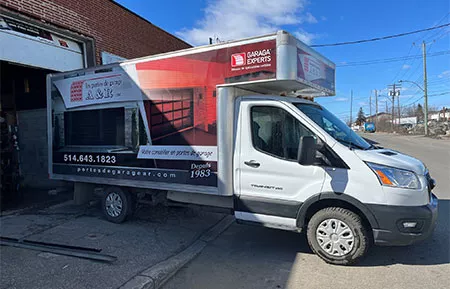 Camion de service des portes de garage A&R